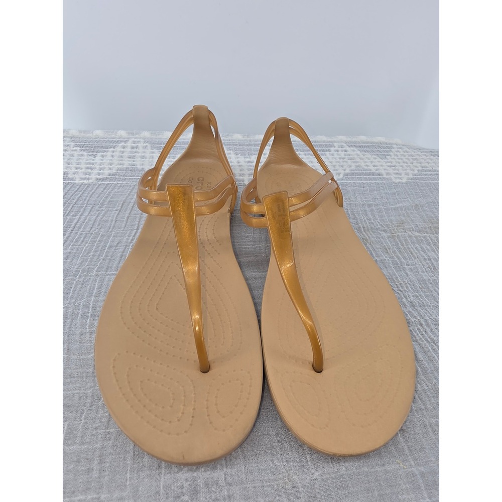 Crocs Isabella T-Strap Sandals Bronze Gold Metallic Womens 8 Flat Gemlite Straps
